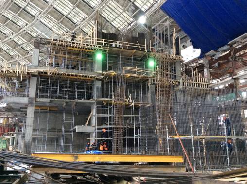 Начался монтаж конструкций шестого этажа стадиона «Лужники»